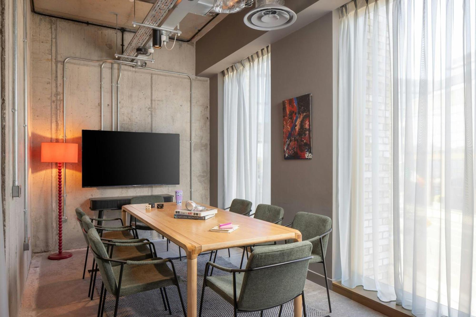 Moxy Dublin Docklands — Fotos 1